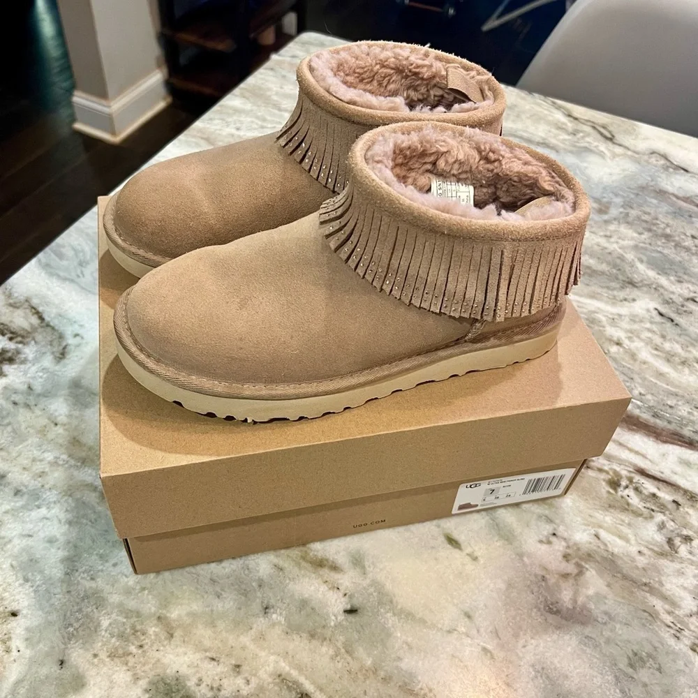 UGG Classic Ultra Mini with decorative trim around the top. - Picture 3 of 14